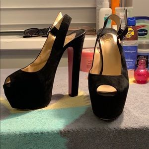 SOLD Authentic louboutin platform heels 40